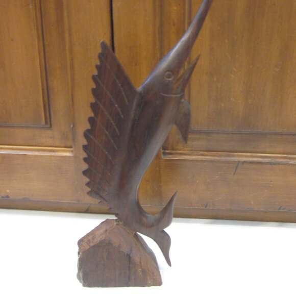 Beautiful Wood Marlin Sword Fish Statue - Picture 2 of 3